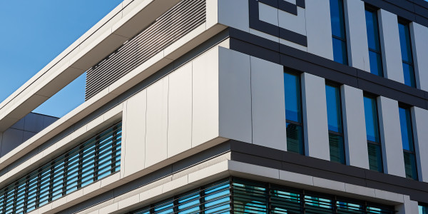 Proyectos Construcción Casas Passivhaus Montagut i Oix · Edificación Comercial