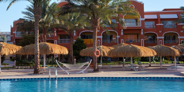 Proyectos Construcción de Piscinas Albons · Piscinas para Comunidades Vecinos / Propietarios